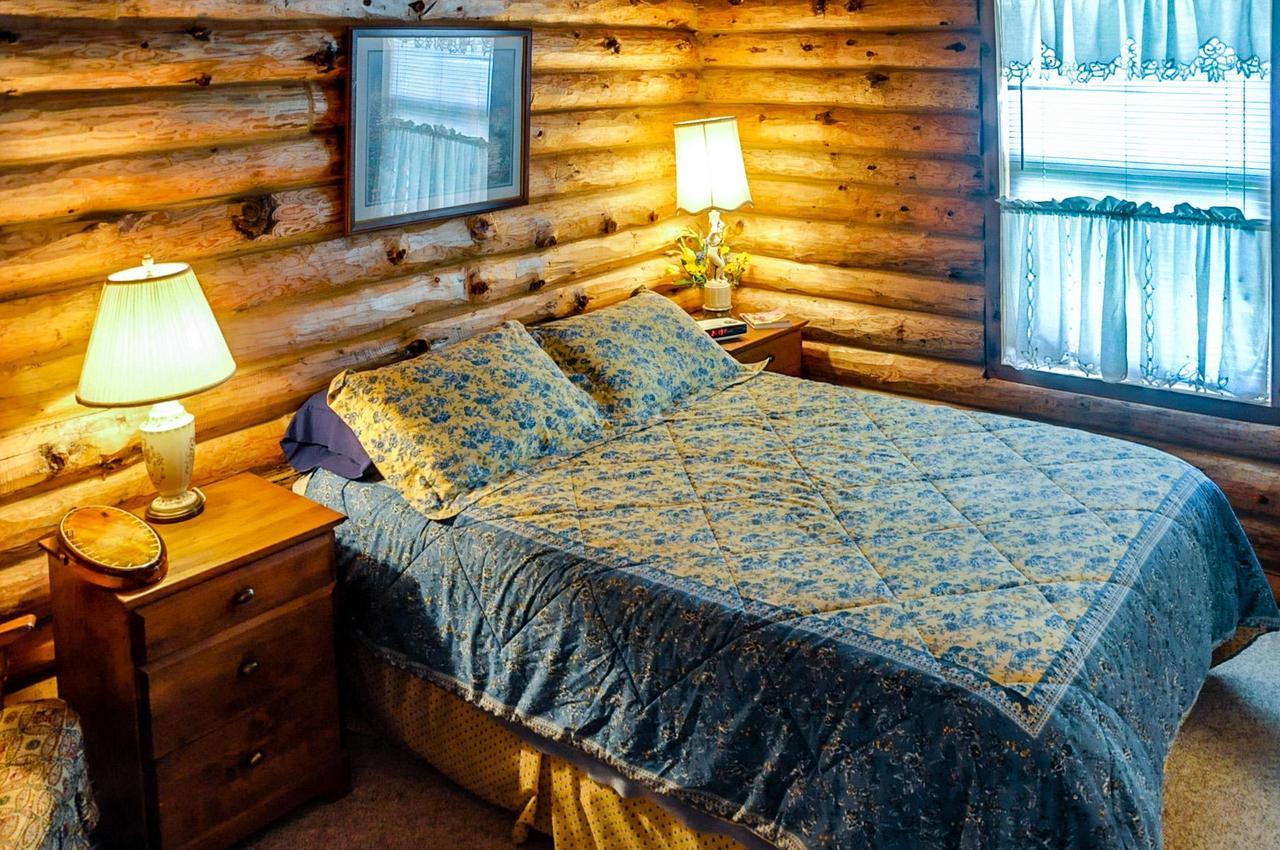 Port Stanley Log Home On Lopez-Spencer Spit מראה חיצוני תמונה
