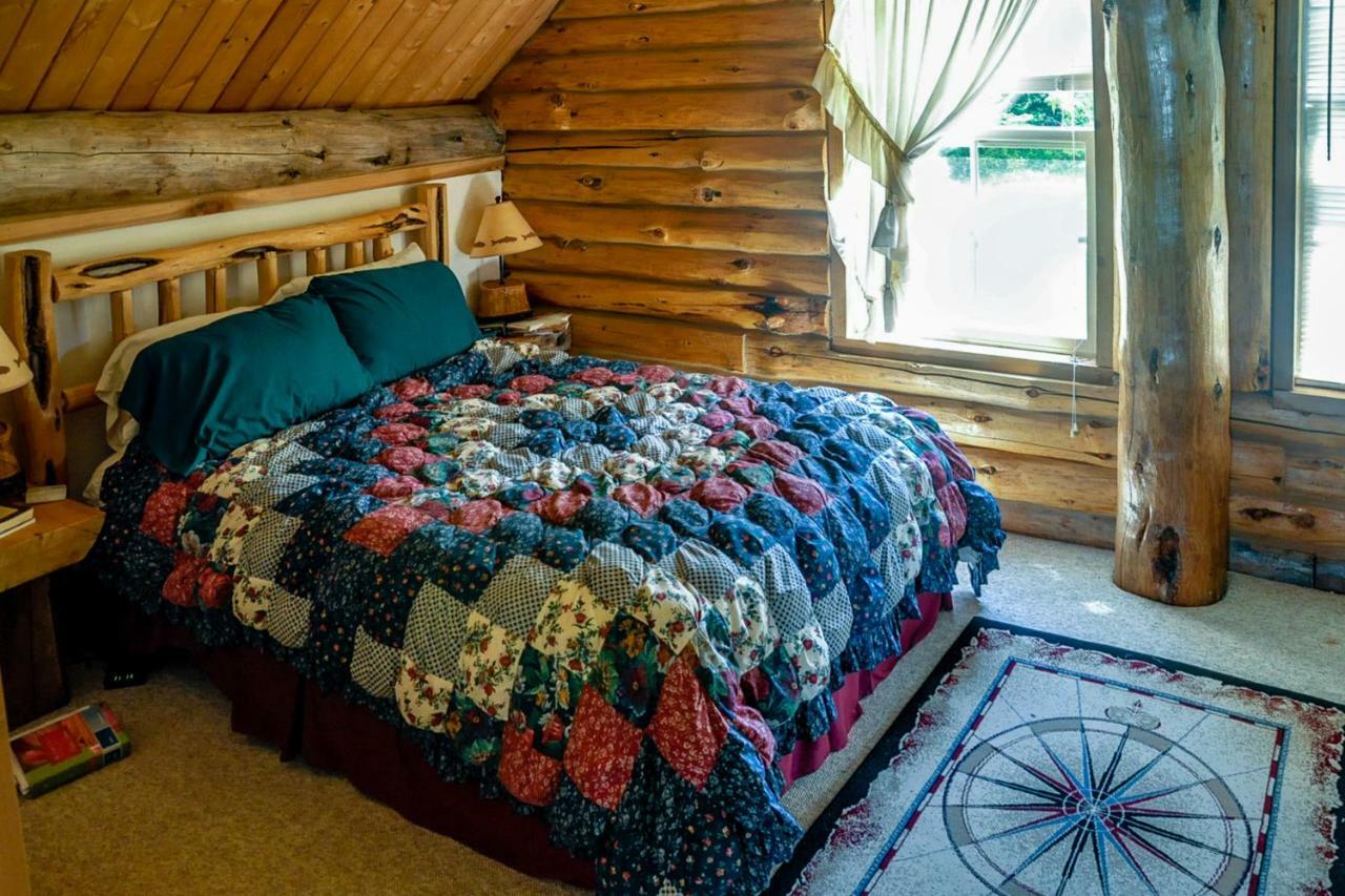 Port Stanley Log Home On Lopez-Spencer Spit מראה חיצוני תמונה
